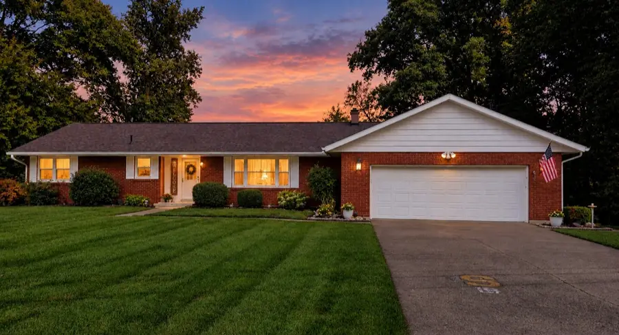 324 Oakridge Drive, Springfield, OH 45504 - #2