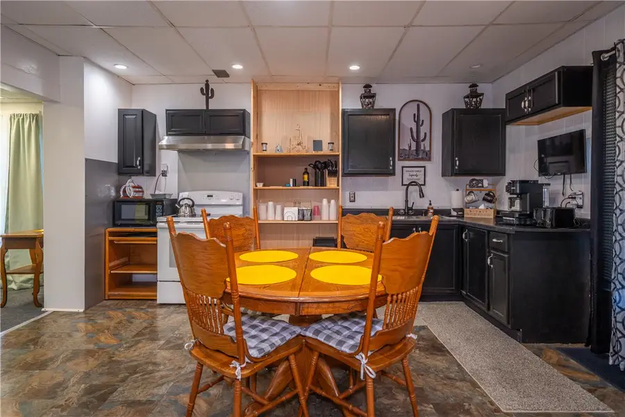 712 W Main Street, Fairborn, OH 45324 - #2