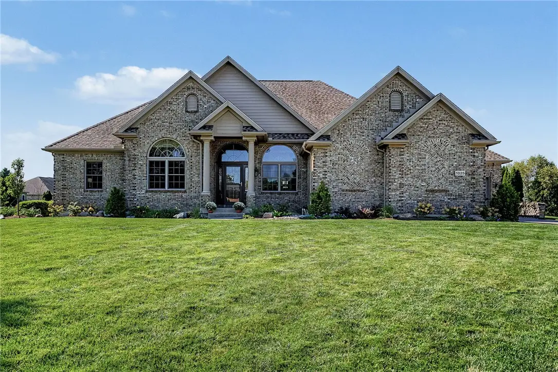 1025 Rosewood Creek Drive, Troy, OH 45373 - #1