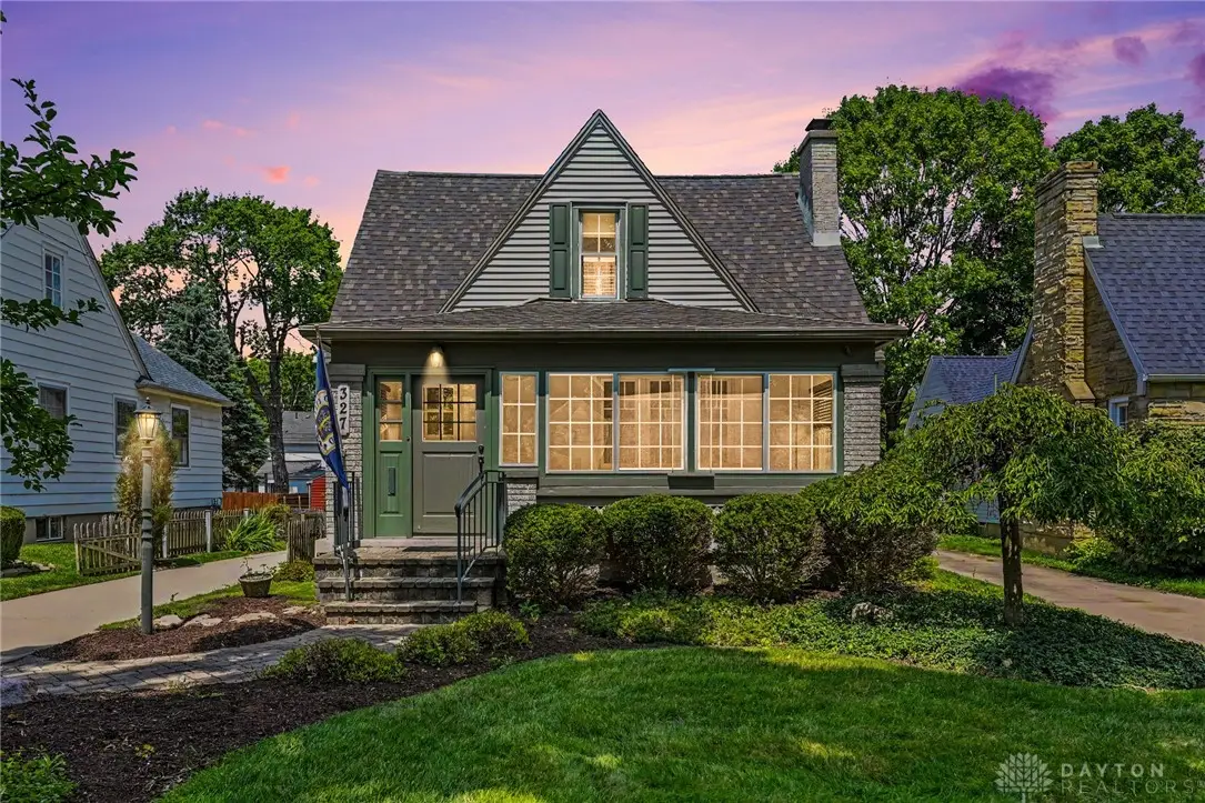 327 East Drive, Oakwood, OH 45419 - #1