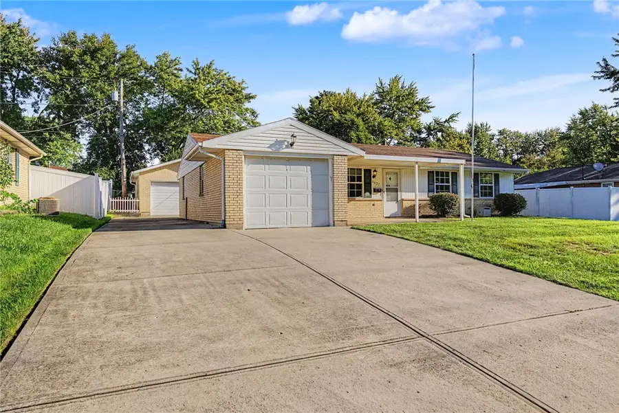 6637 Taylorsville Road, Huber Heights, OH 45424 - #3
