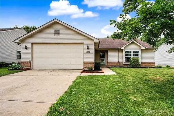 1562 Farrington Drive, Kettering, OH 45420