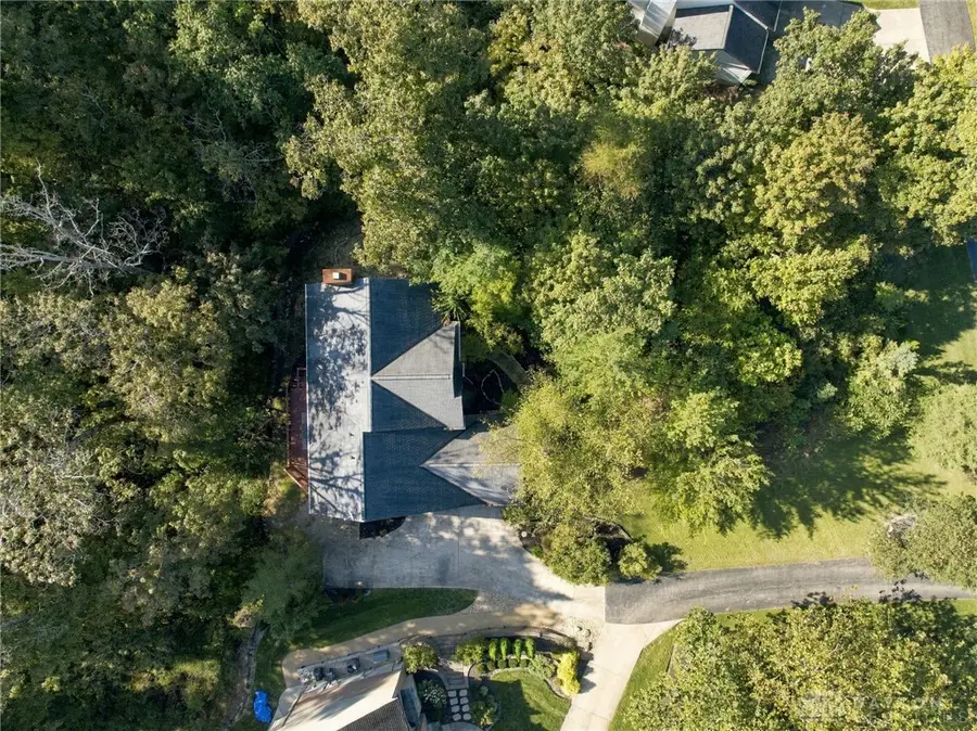 709 Deer Trail Court, Loveland, OH 45140 - #3
