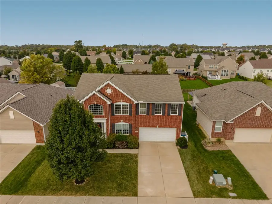 5061 Dayflower Drive, Tipp City, OH 45371 - #2