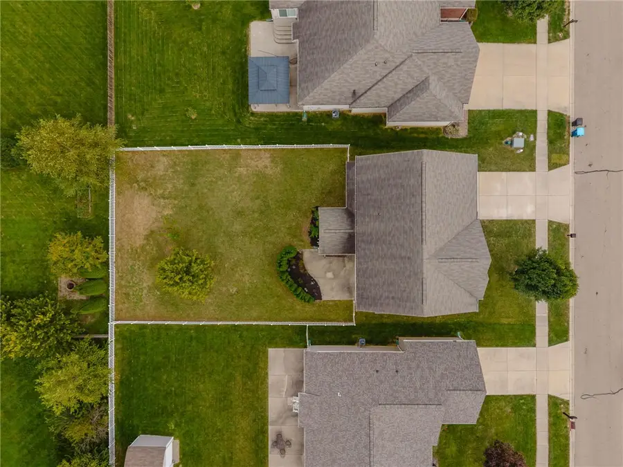 5061 Dayflower Drive, Tipp City, OH 45371 - #3