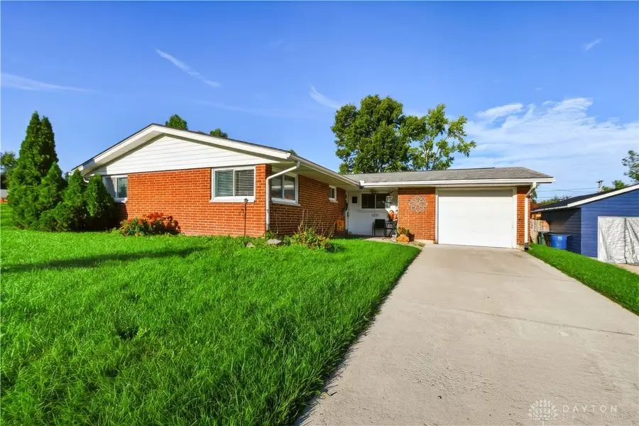 1221 Linda Lane, Fairborn, OH 45324 - #3