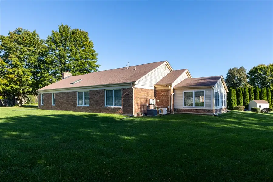 650 Oakwood Court, Troy, OH 45373 - #3