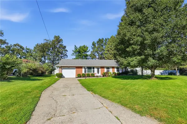 2141 W Mile Road, Springfield, OH 45503