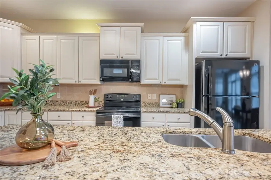 2795 Silver Maple Lane, Beavercreek, OH 45431 - #3