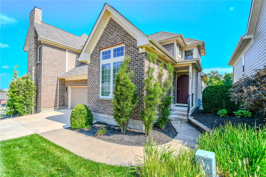 238 Pointe Oakwood Way, Oakwood, OH 45409 - #1