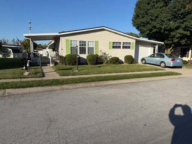 135 South Point Drive, Fairborn, OH 45324 - #1