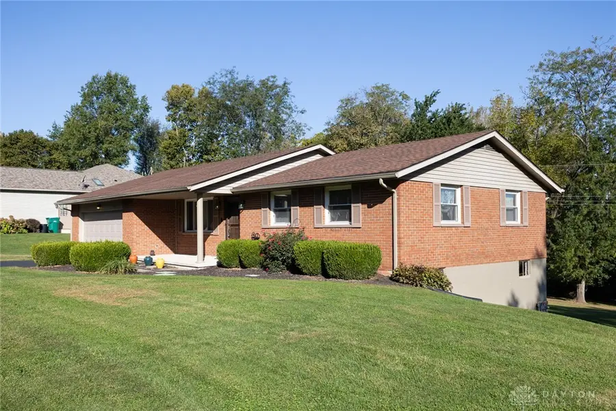 15 Windmere Drive, Troy, OH 45373 - #3