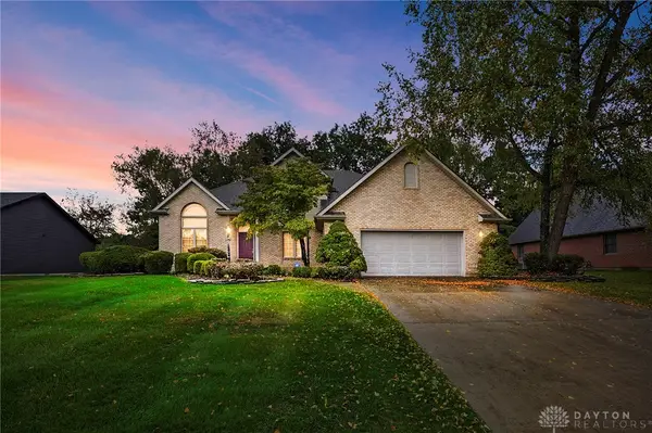1974 Appian Way, Springfield, OH 45503