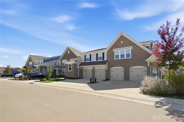 141 Old Pond Road, Springboro, OH 45066