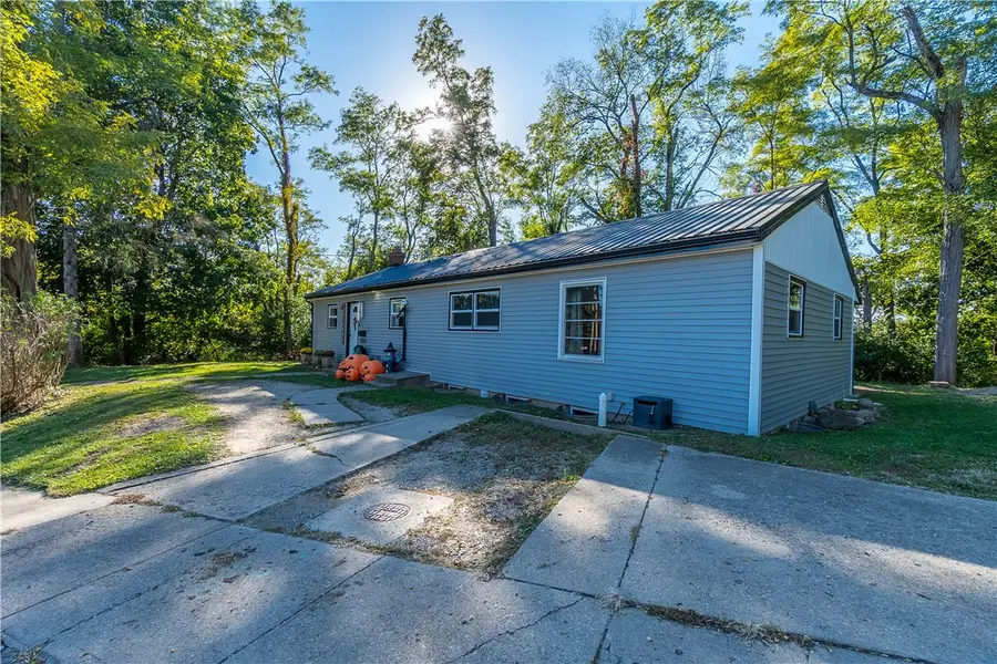 321 Oldham Avenue, Sidney, OH 45365 - #2