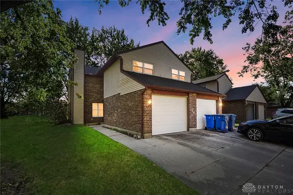 8209 Schoolgate Drive, Dayton, OH 45424
