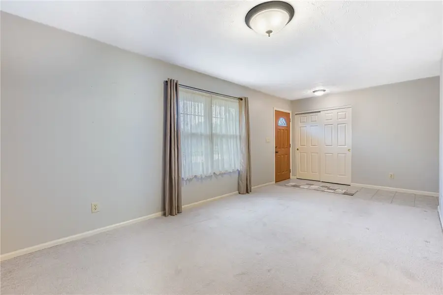 486 Peachcreek Road, Dayton, OH 45458 - #3