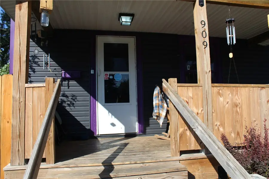 909 Bellevue Avenue, Springfield, OH 45503 - #3