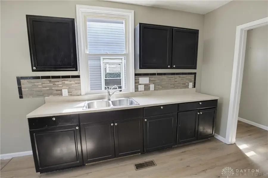 32 Edgar Avenue, Dayton, OH 45410 - #3