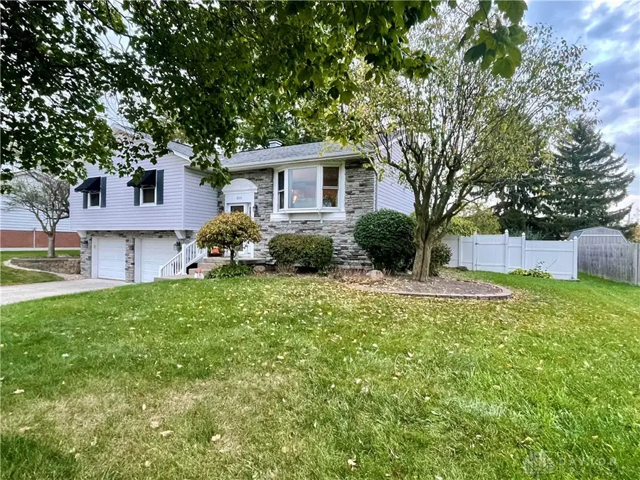 503 N Parkway Drive, Piqua, OH 45356 - #3