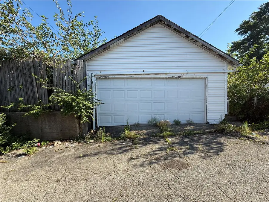 1714 Gummer Avenue, Dayton, OH 45403 - #3