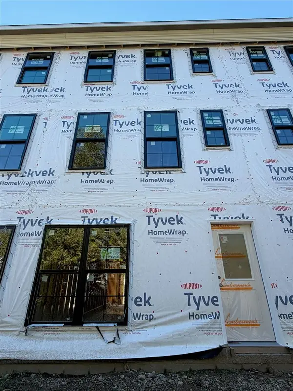 945 W Third Street, Dayton, OH 45402