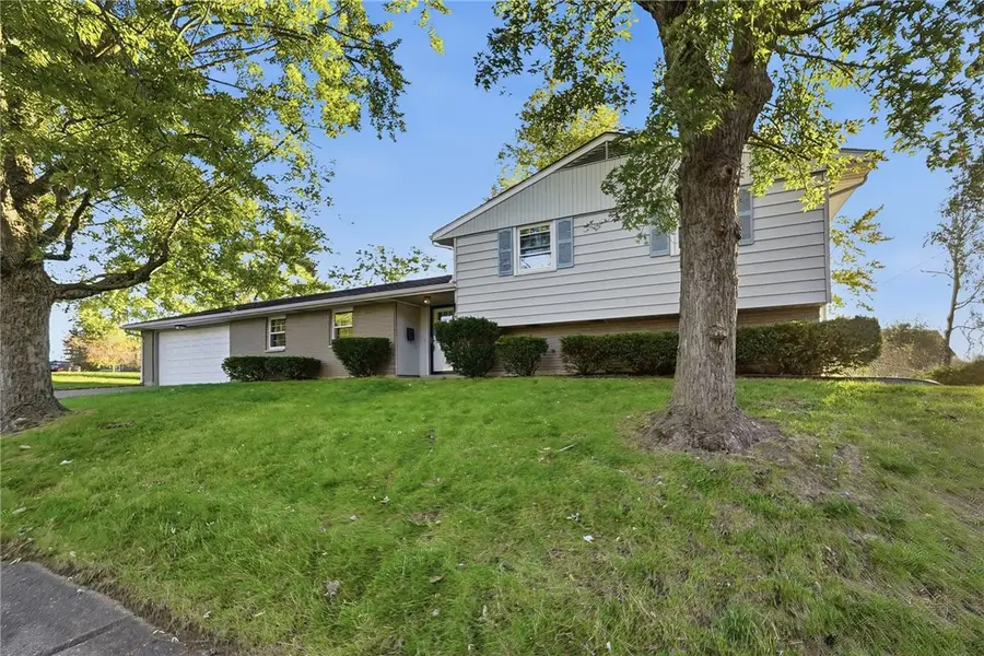 6948 Michelle Place, Englewood, OH 45322 - #2