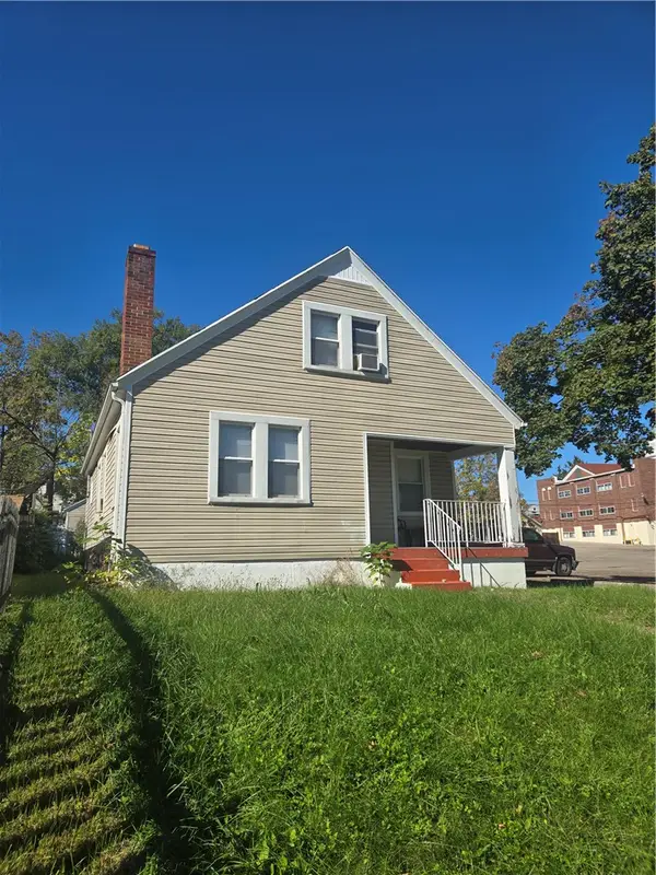 2109 Rugby Road, Dayton, OH 45406