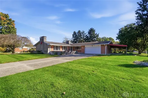 275 E Ankeney Mill Road, Xenia, OH 45385