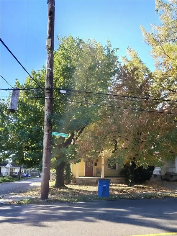 22 E Siebenthaler Avenue, Dayton, OH 45405