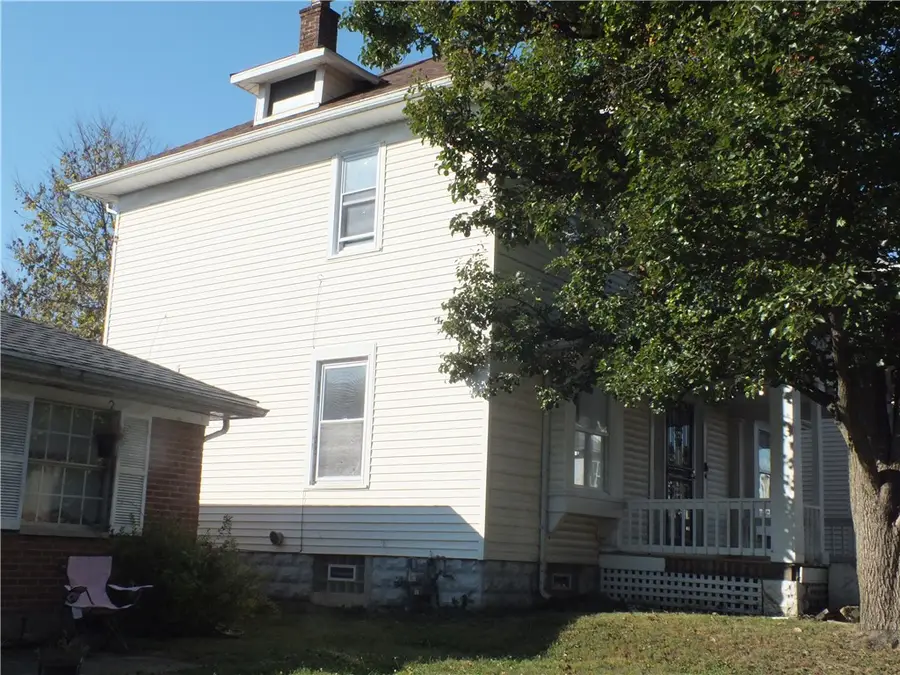 40 E Maplewood Avenue, Dayton, OH 45405 - #3