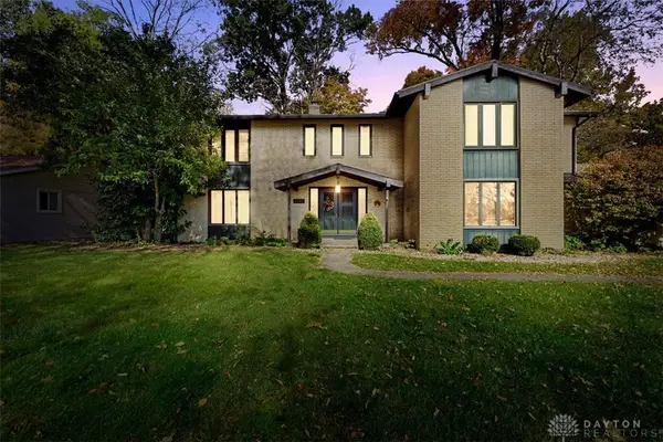 1341 Stratford Drive, Piqua, OH 45356