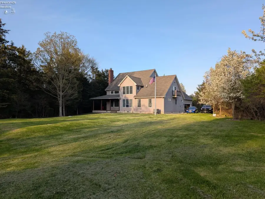 115 Beech Street, Kelleys Island, OH 43438 - #2