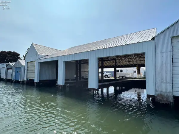 444 Hasting Drive, Sandusky, OH 44870