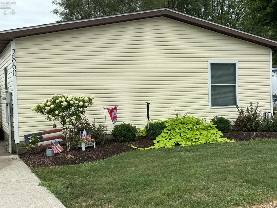 2860 W Risingsun Road, Port Clinton, OH 43452 - Image #2