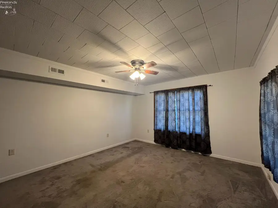 239 4th Avenue, Tiffin, OH 44883 - Image #2