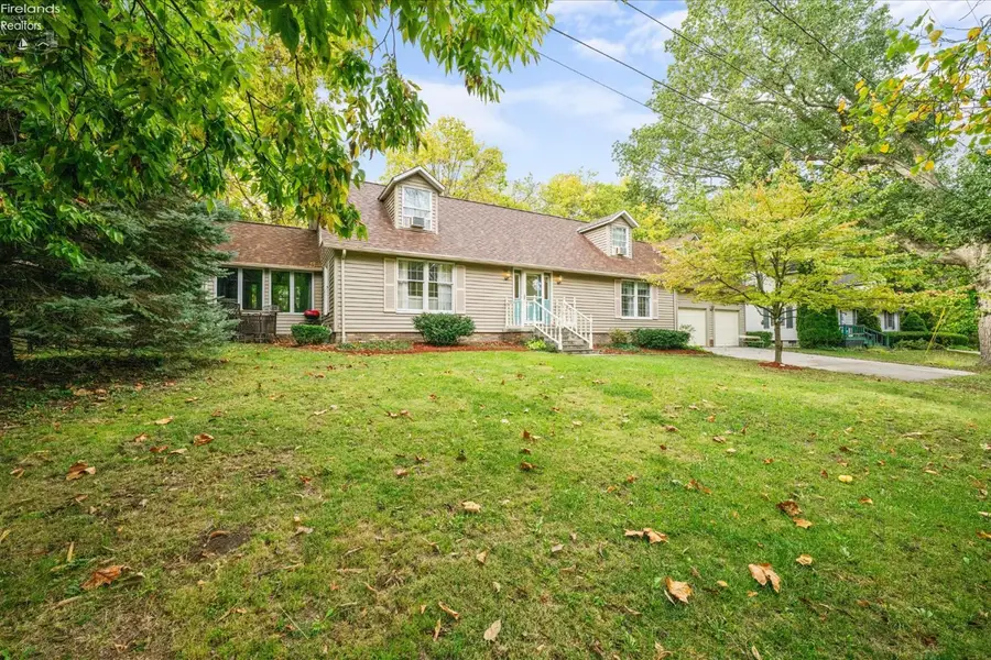 212 E Seventh Street, Lakeside, OH 43440 - Image #3