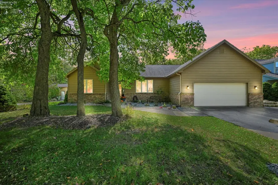 3500 Woodhill Drive, Port Clinton, OH 43452 - Image #2