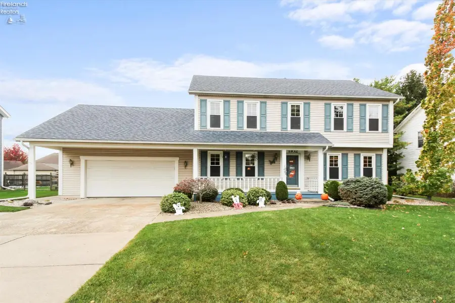 1102 Heritage Lane, Oregon, OH 43616 - Image #3