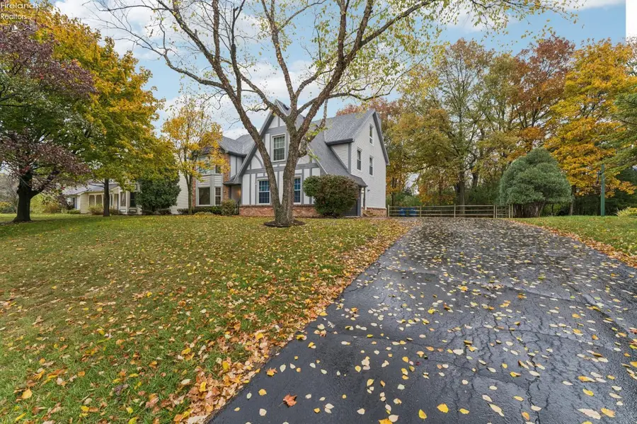 454 S Ridge Drive, Perrysburg, OH 43551 - Image #3