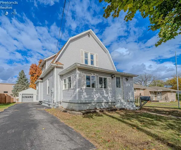 165 Fairhome Avenue, Clyde, OH 43410