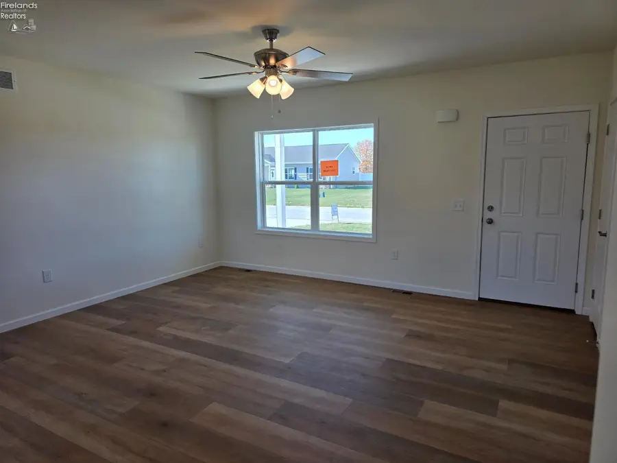 319 Caleb Drive, Fremont, OH 43420 - Image #2