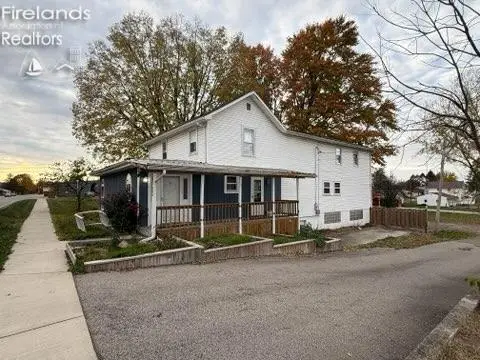 204 E 7th Street, Sycamore, OH 44882