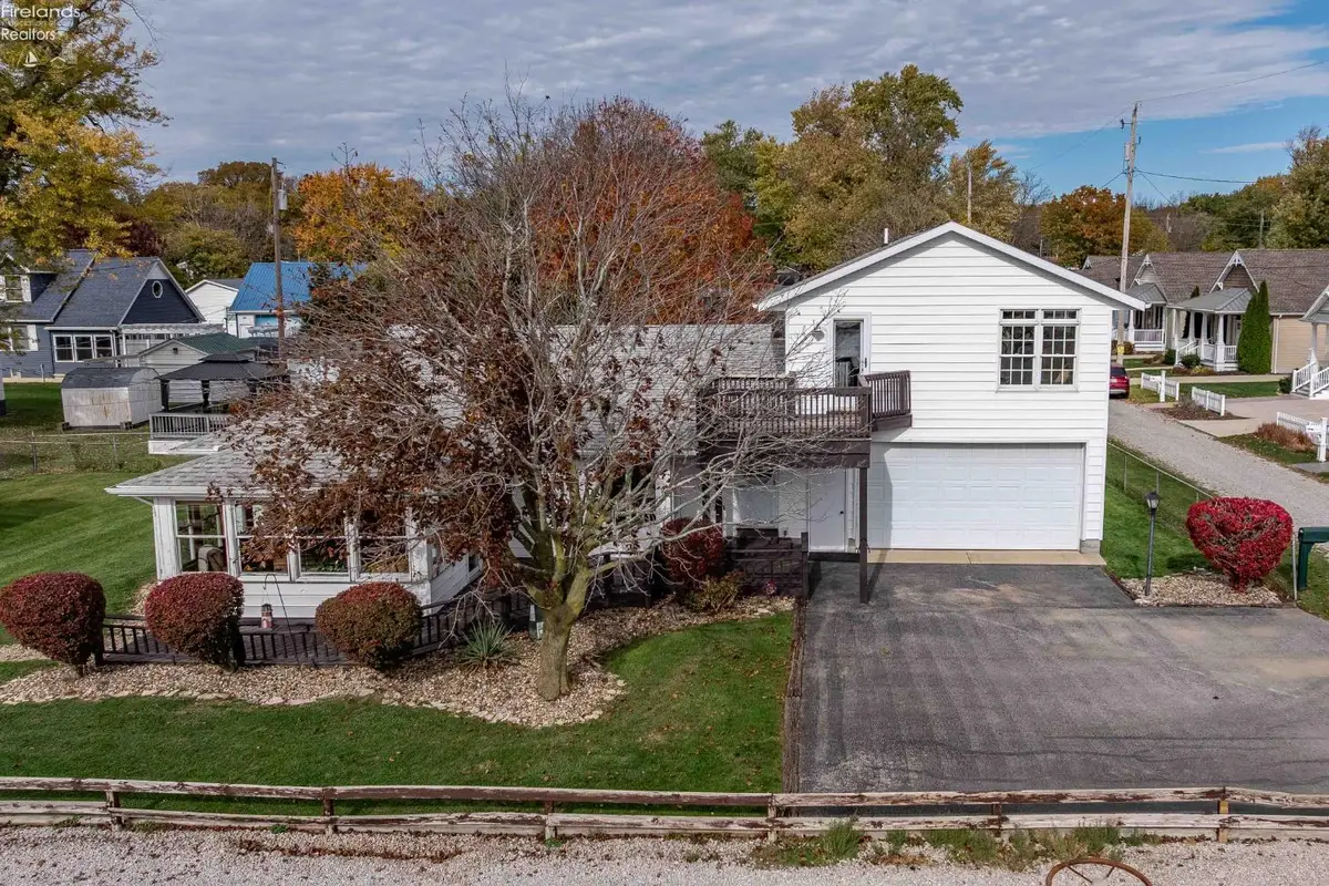 2128 S Bayview Drive, Marblehead, OH 43440 - Image #1
