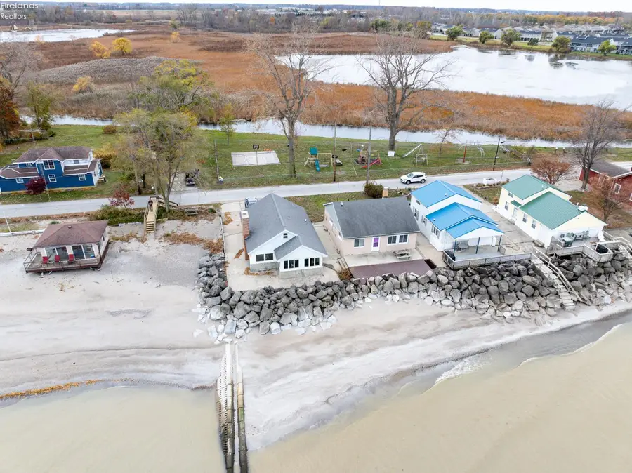 8535 Division, Oak Harbor, OH 43449 - Image #2