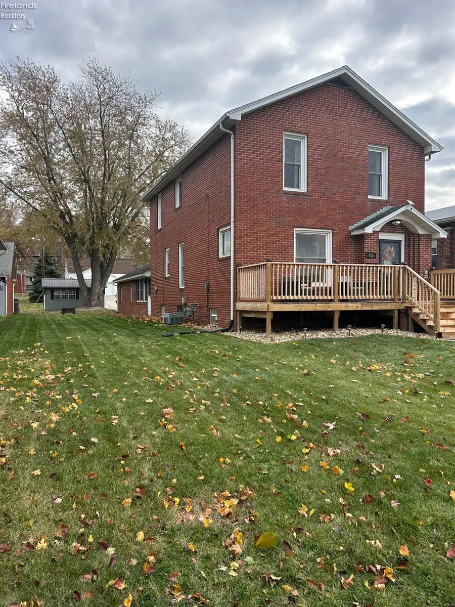 725 Myrtle Avenue, Willard, OH 44890 - Image #2