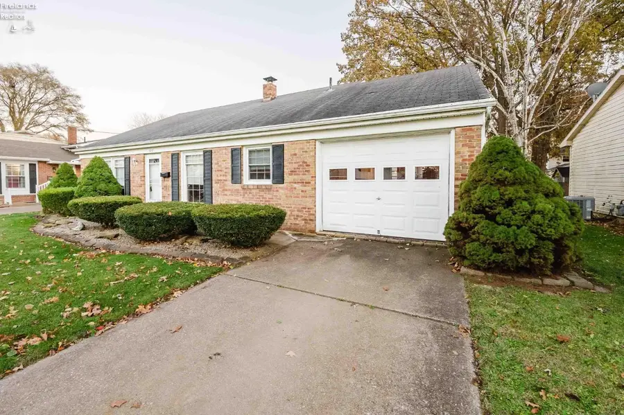 1210 Chalet Drive, Sandusky, OH 44870 - Image #3