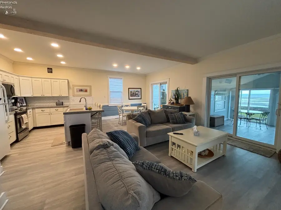 2323 E Sand Road, Port Clinton, OH 43452 - Image #3