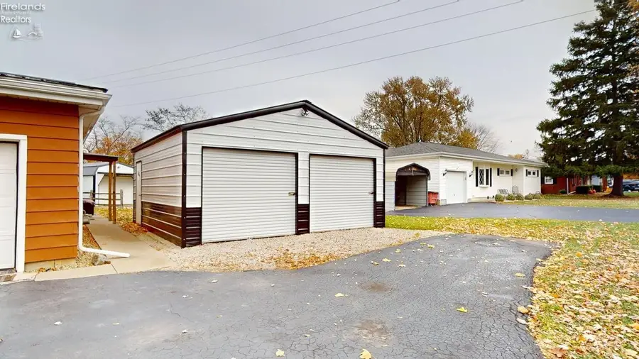 11265 State Route 18, Fostoria, OH 44830 - Image #3