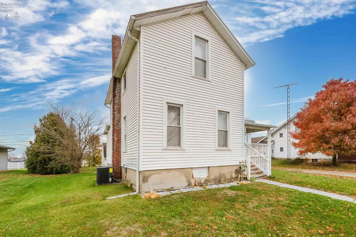 30 N Perry Street, New Riegel, OH 44853 - Image #1